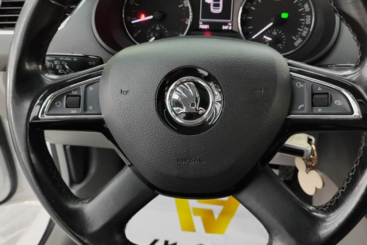 Used Skoda Octavia 2015 1.4TSI DSG Yijun Edition
