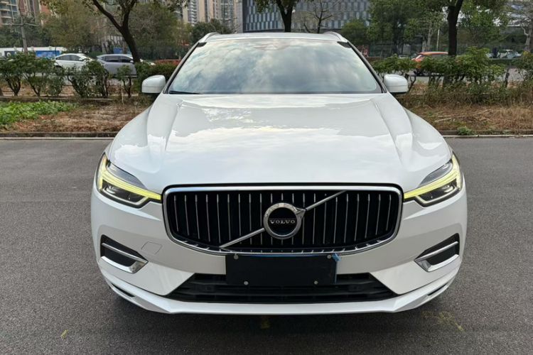 Used Volvo XC60 2019 T5 4x4 Smart Edition China V Standard
