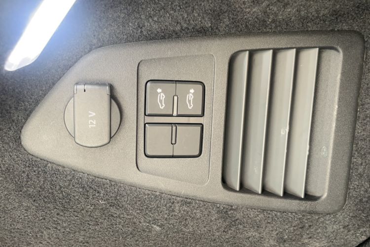 Used Volkswagen Touareg 2019 2.0 TSI Ruiyi Edition China V Standard
