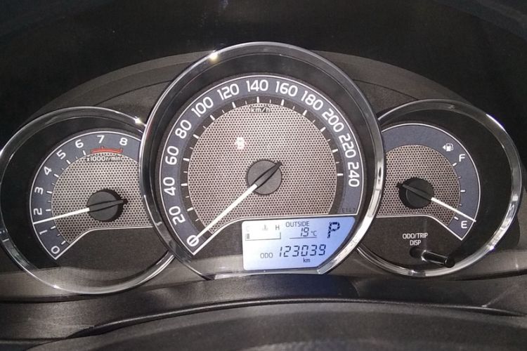 Used Toyota Corolla 2014 1.6L CVT GL
