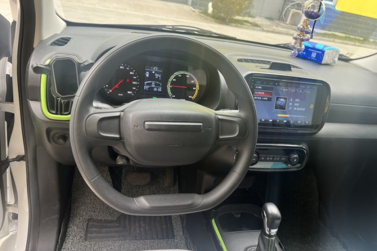 Used Roewe Clever 2021 302 km New Four-Seater Super-Efficient Version