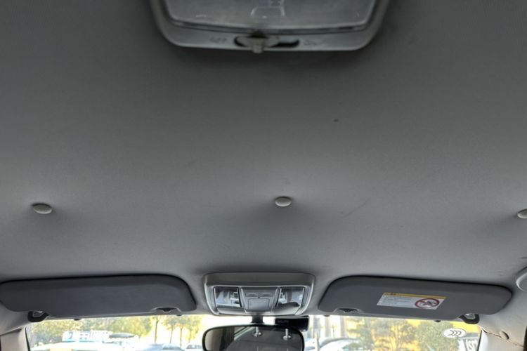 Used Haval H5 Classic 2015 2.0L Manual Two-Wheel Drive Entry-Level Trim
