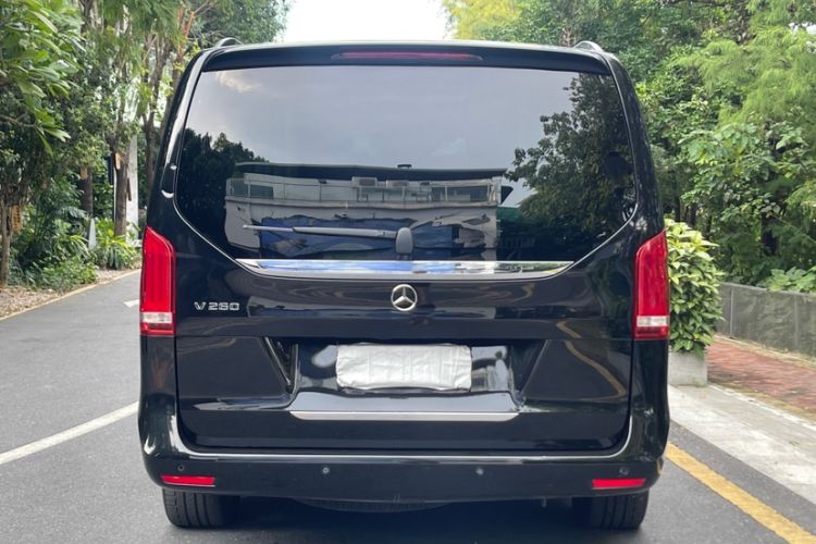 Used Mercedes-Benz V-Class 2021 V 260 Avantgarde Edition
