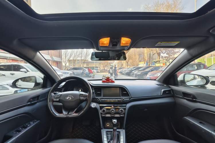 Used Hyundai Elantra 2018 1.4T Dual-Clutch Xuan Dong · Dynamic Edition
