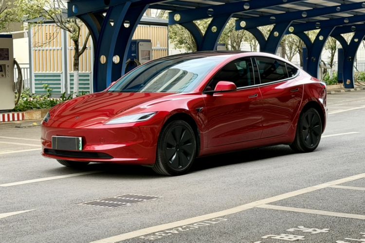 Used Tesla Model 3 2023 Rear-Wheel-Drive Version