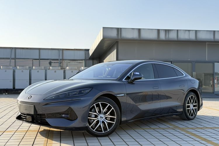 Used Denza Z9 2024 1100 km Four-Wheel Drive Max Version