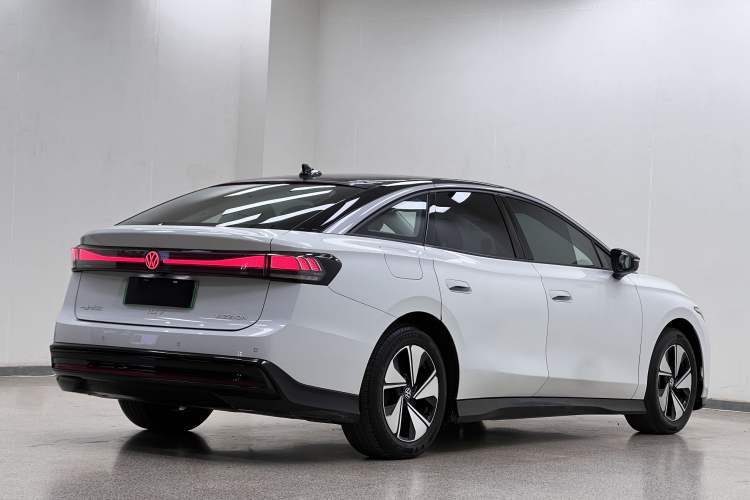 Used Volkswagen ID.7 VIZZION 2024 AIR model