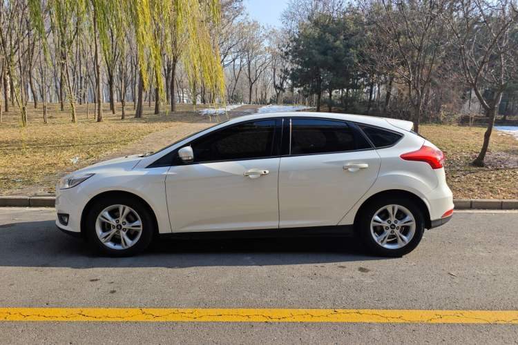 Used Ford Focus 2017 Hatchback 1.6L Automatic Comfort Plus SmartDrive Edition