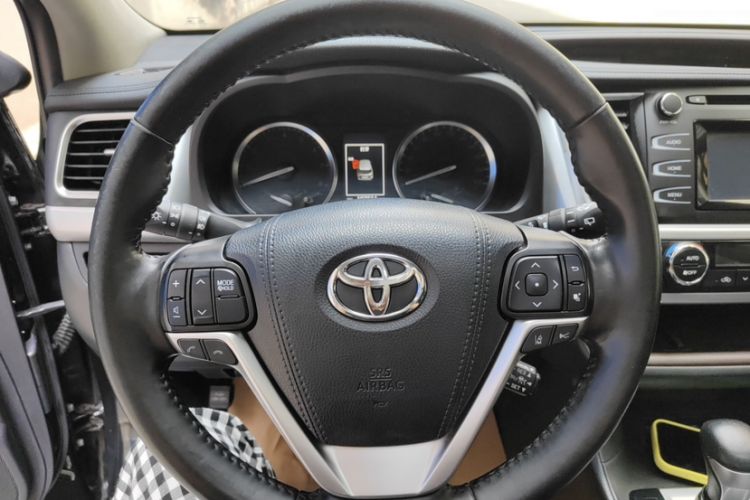 Used Toyota Highlander 2018 2.0T Four-Wheel Drive Luxury Version 7 Seats China VI Standard