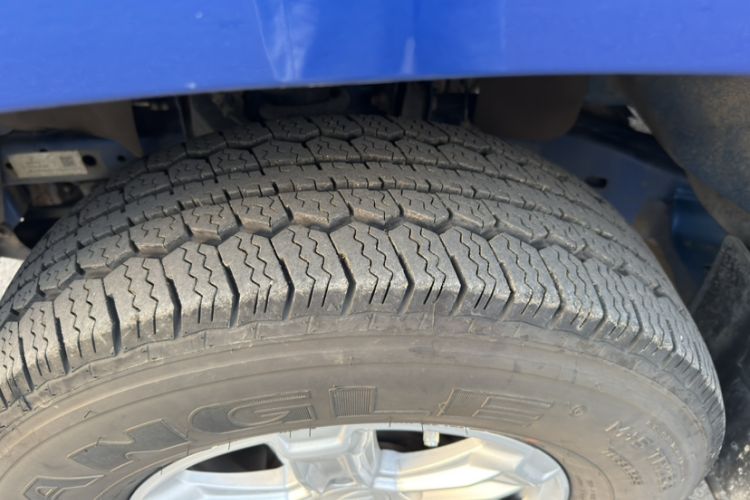 Used SAIC MAXUS T60 2017 2.0T Gasoline Automatic Two-Wheel Drive High-Ride Elite Standard Cabin
