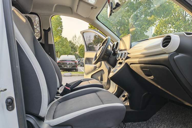 Used ORA Black Cat 2021 301 km Basic Version