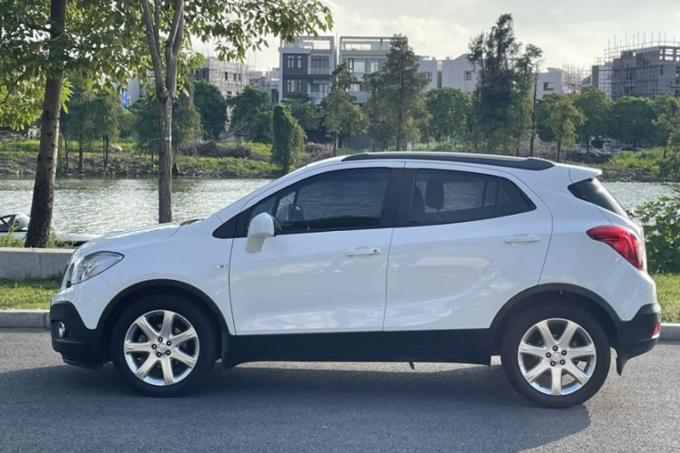 Used Buick Encore 2015 1.4T Automatic Two-Wheel Drive Urban Elite Version
