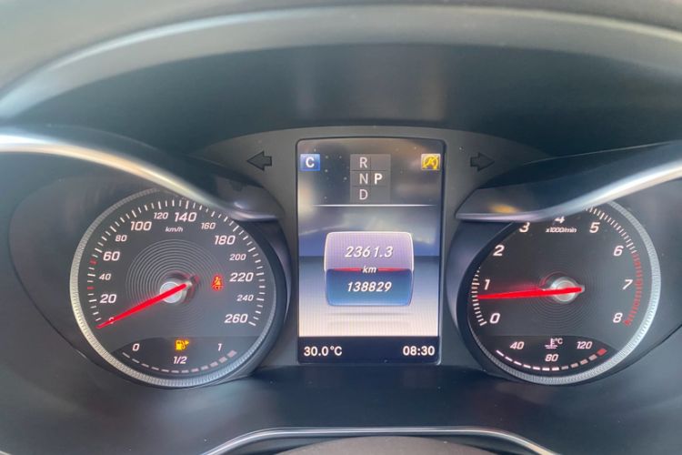 Used Mercedes-Benz GLC 2016 GLC 260 4MATIC Luxury Model