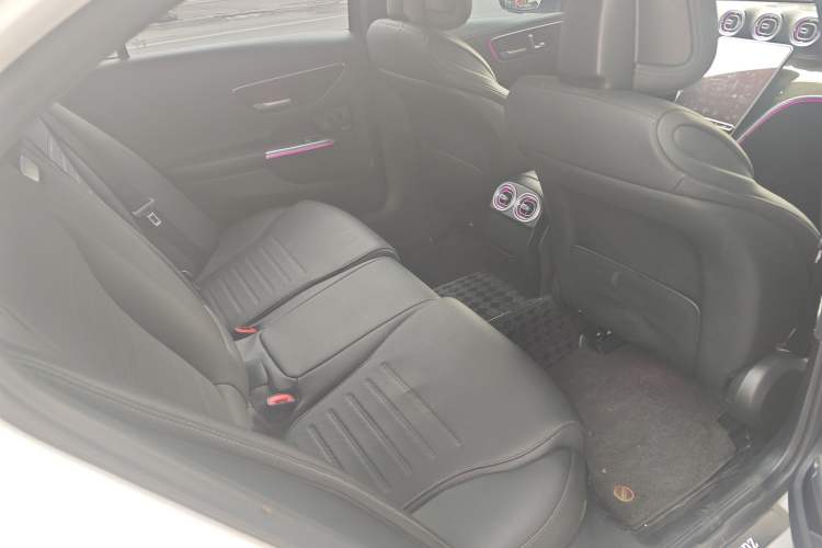 Used Mercedes-Benz C-Class 2024 Second Facelift C 260 L Sport Edition
