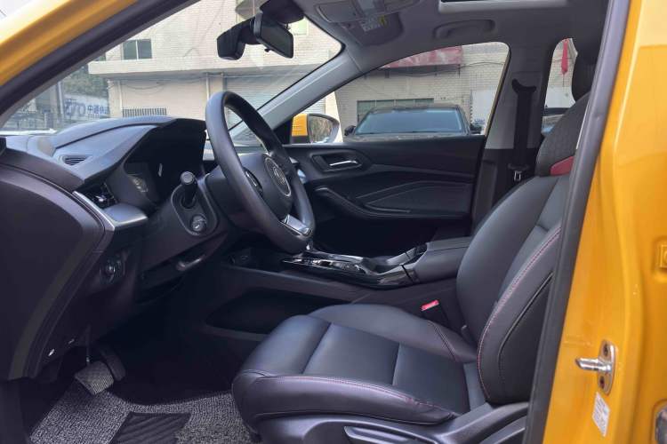 Used MG 5 2021 180 DVVT CVT Youth Luxury Edition
