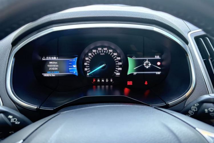 Used Ford Edge 2015 2.0T GTDi 4x4 High-Grade Model
