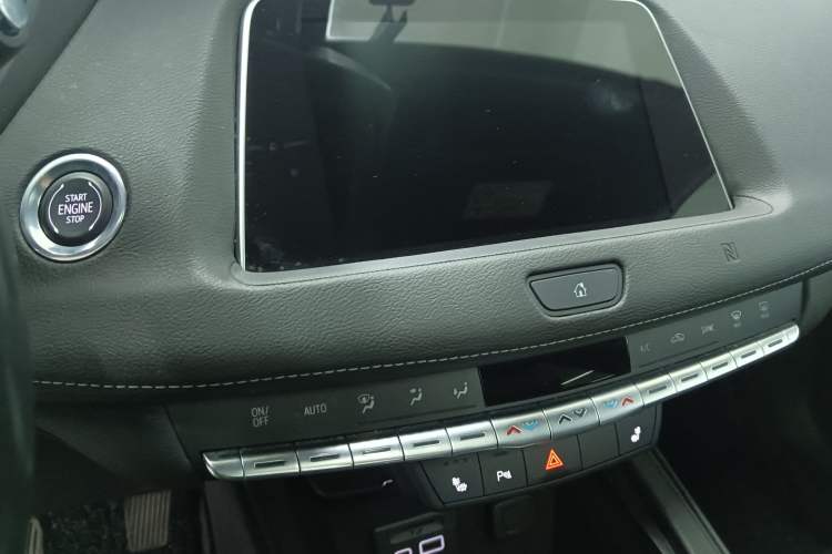 Used Cadillac XT4 2021 28T Two-Wheel Drive Leading Version
