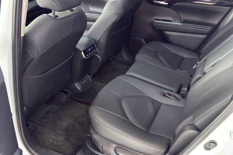 Used Toyota Highlander 2023 2.5L Smart Electric Hybrid Dual-Engine Four-Wheel Drive Prestige Version – 7 Seats