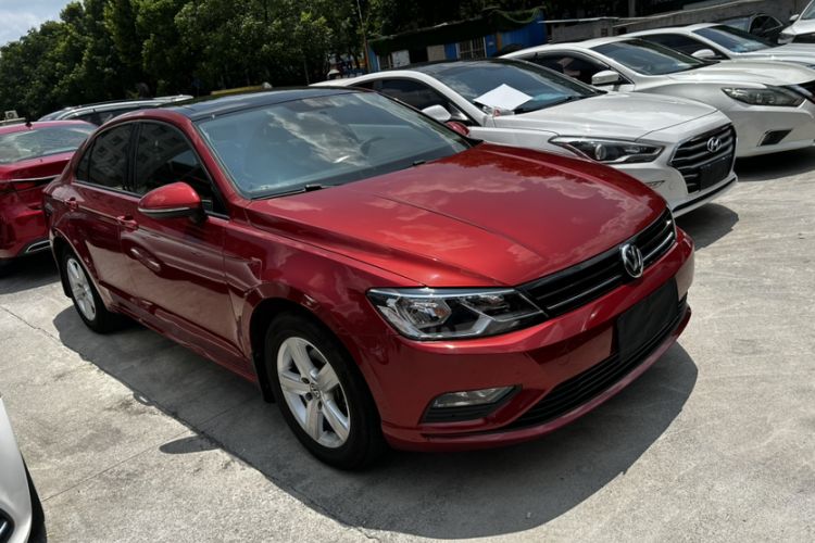 Used Volkswagen Lamando 2017 230TSI DSG Fashion Edition
