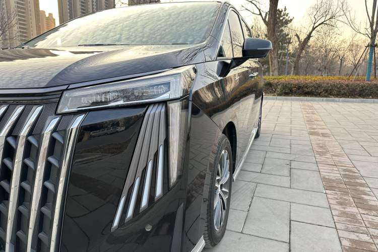 Used GAC Trumpchi M8 2024 Master Series 400T Prestige Edition
