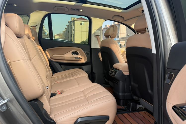 Used Nio ES8 2018 355 km Base Version 7-Seater Edition