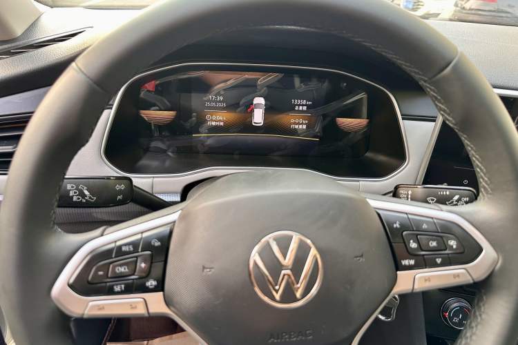 Used Volkswagen Bora 2023 1.5L Automatic Changer Limited Edition
