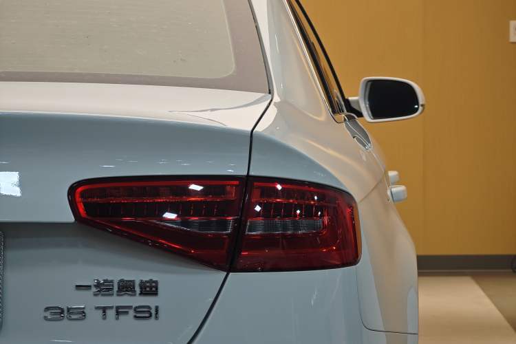 Used Audi A4L 2015 35 TFSI Automatic Comfort Model
