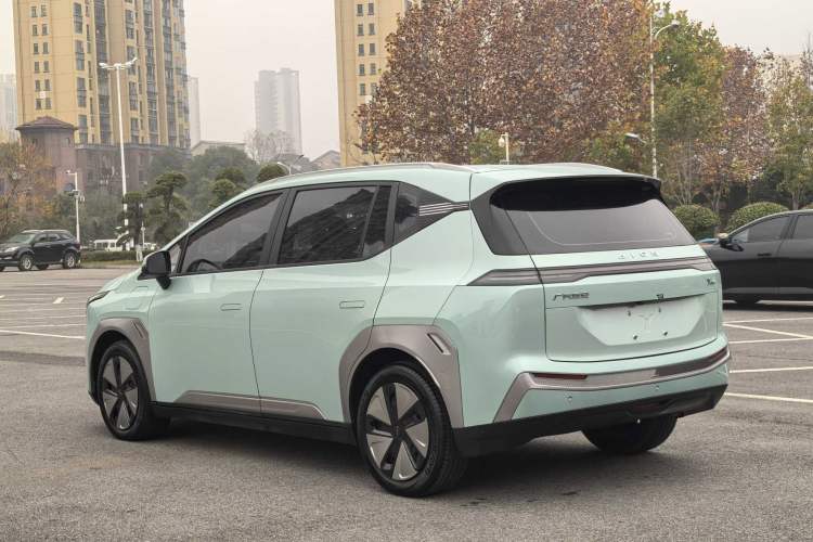 Used AION Y 2023 Younger
