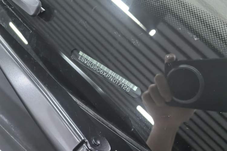 Used Volkswagen Viloran 2024 330TSI Luxury Edition
