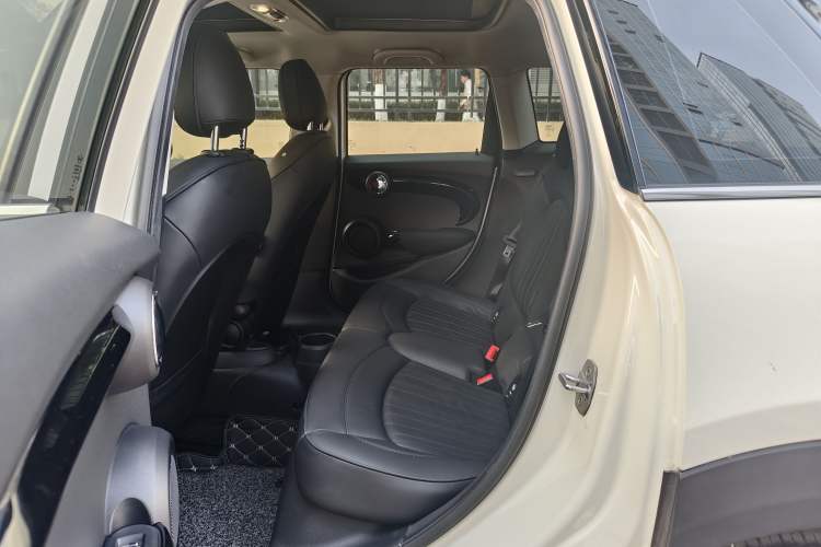 Used  MINI 2019 2.0T COOPER S Artist Five-Door Edition
