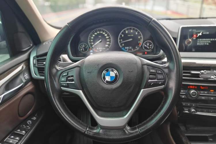 Used BMW X5 2014 xDrive35i Luxury Model
