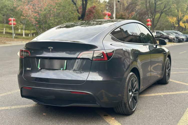 Used Tesla Model Y 2024 Rear-Wheel-Drive Version
