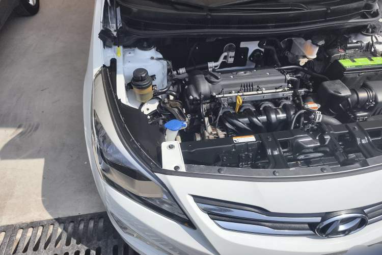 Used Hyundai Verna 2014 1.4L Manual Smart GLS Trim
