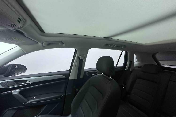 Used Volkswagen Tayron 2022 280TSI Two-Wheel Drive Luxury Smart Connectivity Version