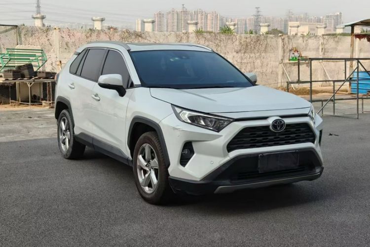 Used Toyota RAV4 2021 2.0L CVT Two-Wheel Drive Fashion Edition
