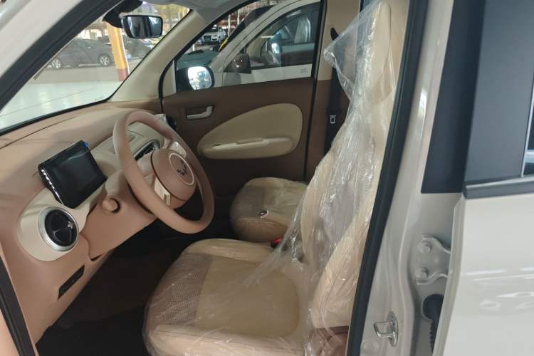 Used Wuling Hongguang MINIEV 2025 Four-Door Version Advanced Edition
