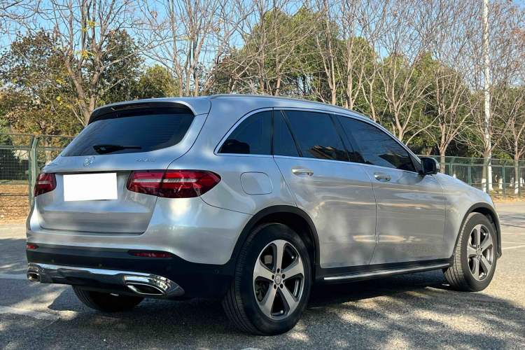 Used Mercedes-Benz GLC 2016 GLC 300 4MATIC Dynamic Model
