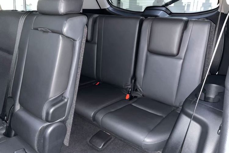 Used Toyota Highlander 2018 2.0T Four-Wheel Drive Prestige Version 7 Seats China V Emission Standard
