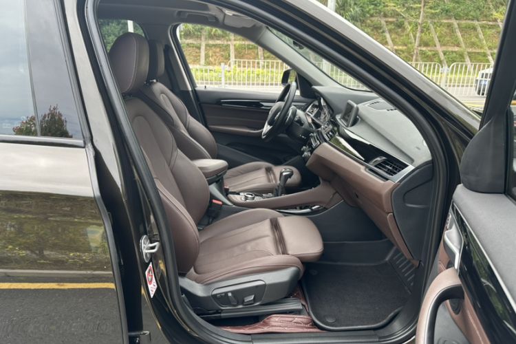 Used BMW X1 2016 sDrive20Li Luxury Model
