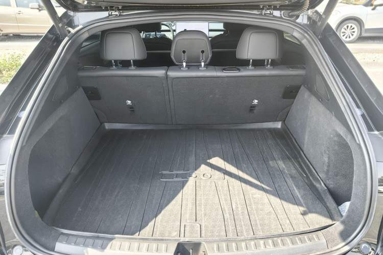 Used ONVO L60 2024 85 kWh Rear-Drive Version