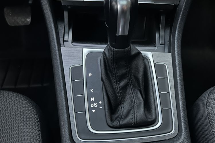 Used Volkswagen Golf 2016 1.6L Automatic Comfort Model
