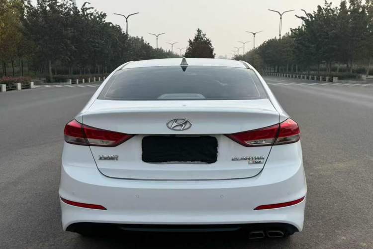 Used Hyundai Elantra 2019 1.4T Dual-Clutch Xuan Dong · Dynamic Model
