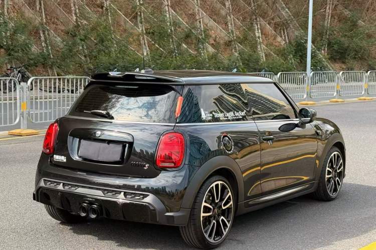 Used  MINI 2023 Updated 2.0T COOPER S Racing Driver
