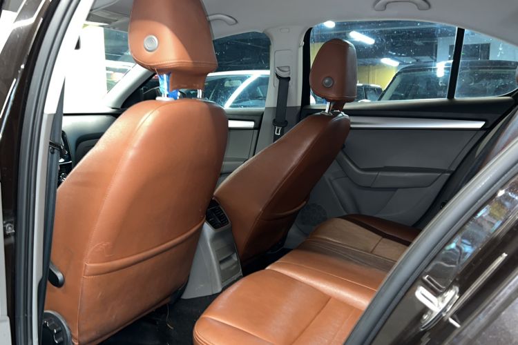 Used Skoda Octavia 2015 1.6L Automatic Yijie Edition
