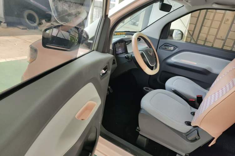 Used Wuling Hongguang MINIEV 2022 Macaron Premium Model – Lithium Iron Phosphate
