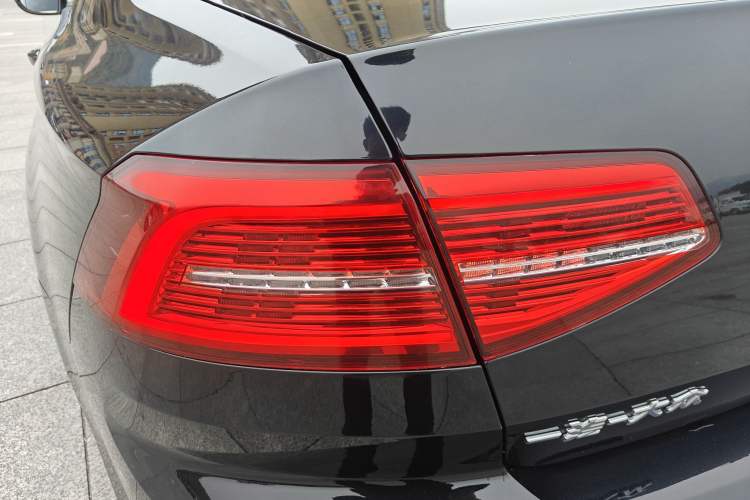 Used Volkswagen Magotan 2018 330TSI DSG Advanced Model
