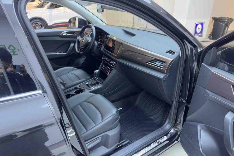 Used Volkswagen Tharu 2022 280TSI Two-Wheel-Drive Luxury Edition