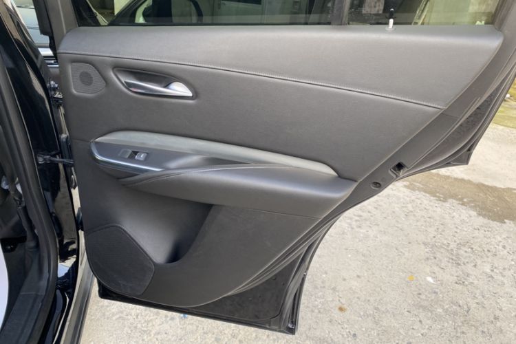 Used Cadillac XT4 2021 28T Two-Wheel Drive Leading Version
