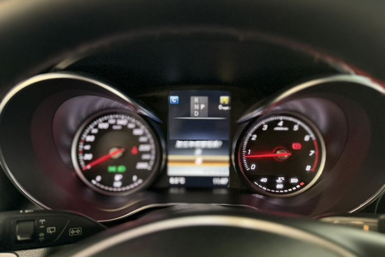 Used Mercedes-Benz GLC 2018 Facelift GLC 260 4MATIC Luxury Edition
