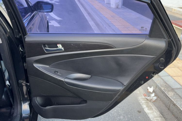 Used Hyundai Sonata 2013 2.0L Automatic Luxury Edition
